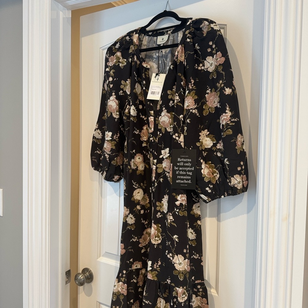 Tuckernuck Black Floral Long Sleeve Dress - Size M - NWT - Picture 10 of 11